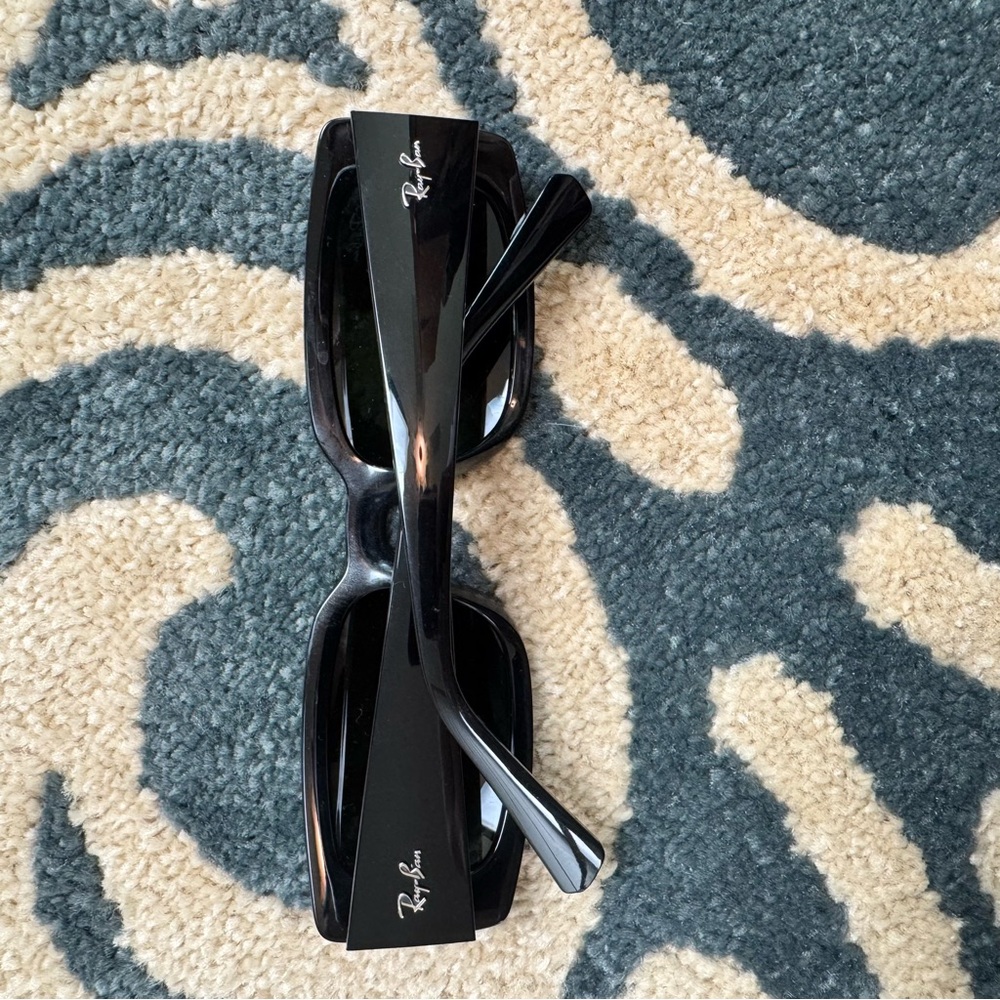 Ray-Ban Black Kiliane Sunglasses with Tan Case - Picture 8 of 11